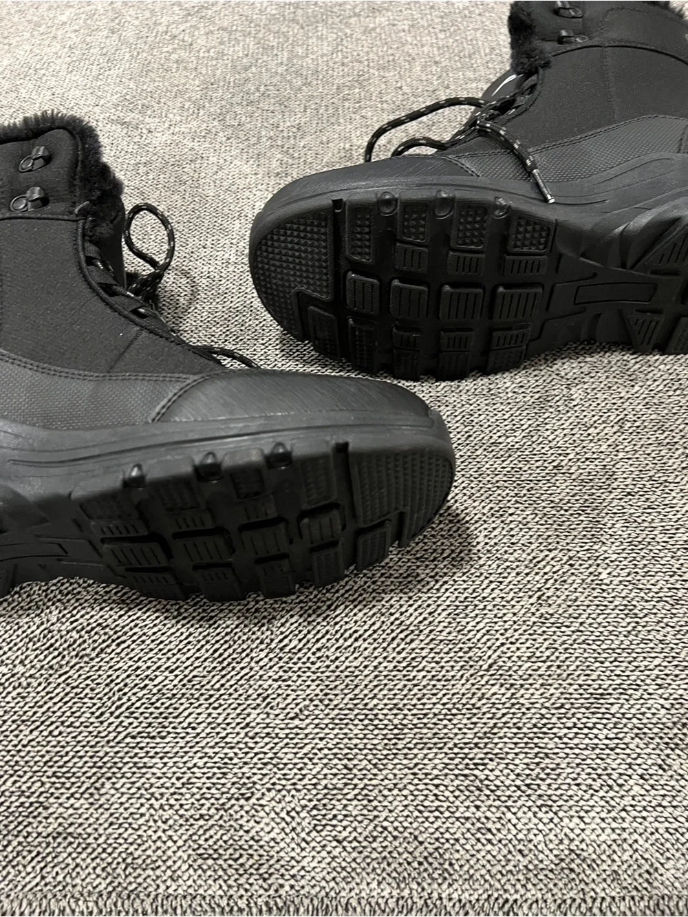 Men’s Black Winter Lace-Up Boots with Faux Fur Collar